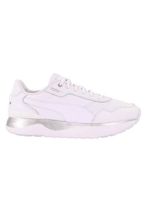 Buty do chodzenia damskie Puma R78 Vojage. Zapięcie: sznurówki. Kolor: biały. Materiał: materiał, syntetyk. Szerokość cholewki: normalna. Sport: turystyka piesza