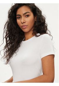Pieces T-Shirt Irene 17082526 Biały Slim Fit. Kolor: biały. Materiał: bawełna #4