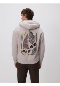 Reserved - Bluza z haftem na plecach - jasnoszary. Kolor: szary. Materiał: bawełna, dzianina. Wzór: haft #1