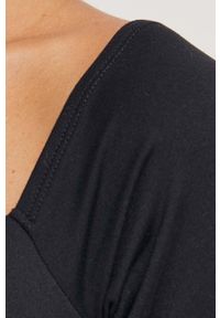 Abercrombie & Fitch body damskie kolor czarny. Typ kołnierza: dekolt w karo. Kolor: czarny. Materiał: dzianina. Długość: krótkie. Wzór: gładki #3