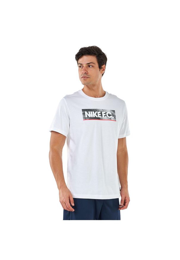 Nike - Bawełniana Koszulka Męska Fc Block. Kolor: biały. Materiał: bawełna. Sport: turystyka piesza