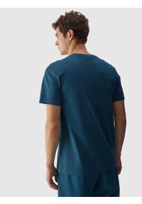 4f - T-shirt z bawełny organicznej z nadrukiem męski - morska zieleń. Okazja: na co dzień. Kolor: turkusowy. Materiał: bawełna. Długość rękawa: krótki rękaw. Długość: krótkie. Wzór: nadruk. Styl: sportowy, casual #2