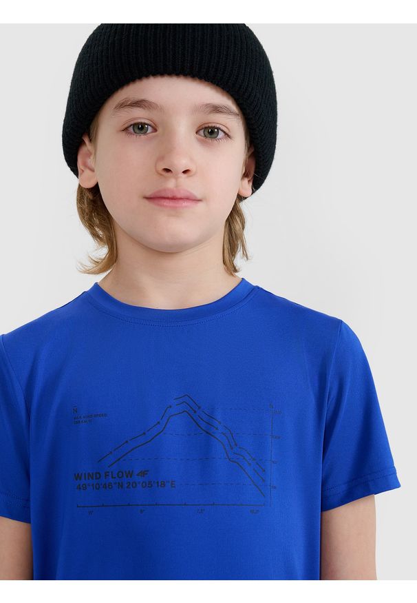 4f - 4F T-shirt trekkingowy szybkoschnący chłopięcy - niebieski 122/128 (6-8 lat). Kolor: niebieski. Materiał: dzianina, materiał, syntetyk, włókno, elastan. Wzór: gładki, ze splotem, nadruk, jednolity. Sezon: lato. Sport: turystyka piesza, fitness