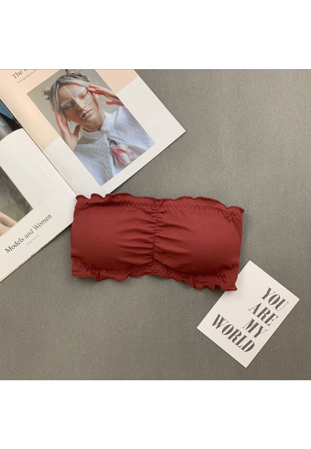 Intica - Biustonosz bez ramiączek uniwersalny dopasowanie i wsparcie Maybelle. Kolor: czerwony. Materiał: materiał