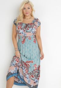 Born2be - Jasnoniebieska Sukienka Maxi Hiszpanka z Gumkami w Talii z Bawełny Doreyana. Typ kołnierza: dekolt hiszpanka. Kolor: niebieski. Materiał: bawełna. Sezon: lato, wiosna. Długość: maxi #5