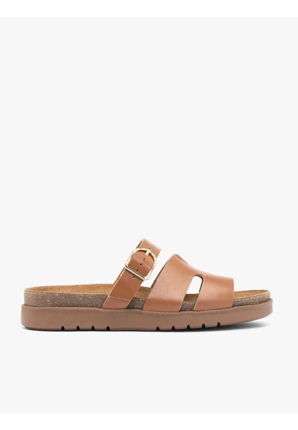 Ryłko - Brązowe klapki H z paskiem z klamrą. Okazja: na co dzień. Nosek buta: okrągły. Kolor: brązowy. Materiał: skóra. Styl: klasyczny, casual, street