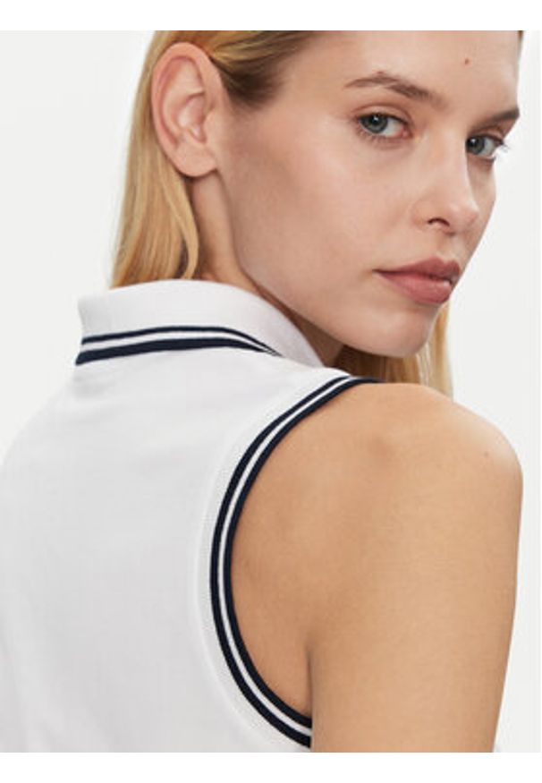 Guess Sukienka codzienna V5GK04 KCOK1 Biały Bodycon Fit. Okazja: na co dzień. Kolor: biały. Materiał: bawełna. Typ sukienki: bodycon, proste. Styl: casual