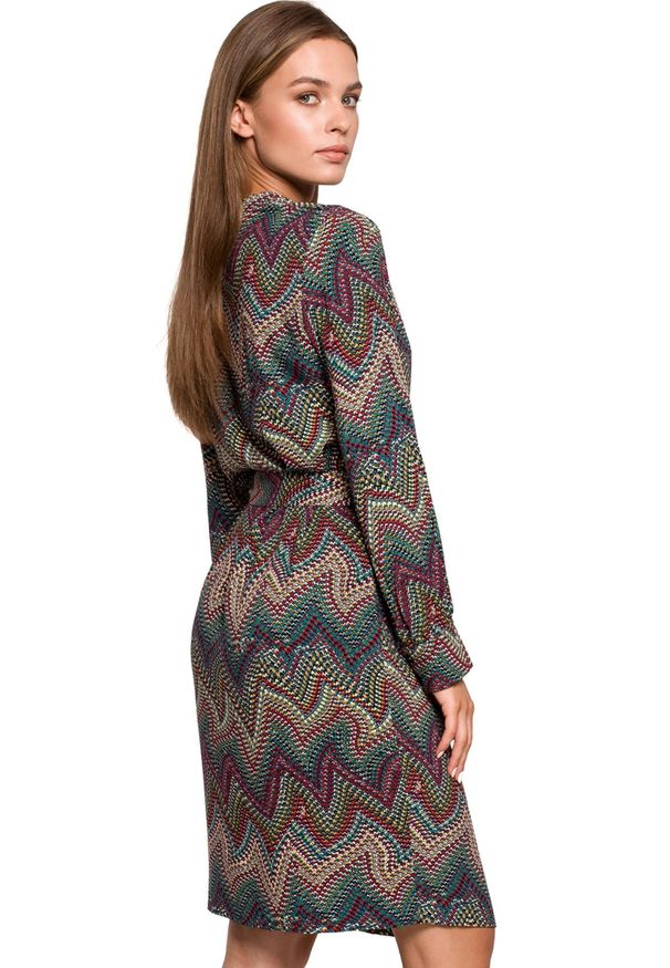Style - Sukienka BOHO z wiązaniem w talii. Okazja: na co dzień. Typ kołnierza: kołnierzyk stójkowy. Materiał: tkanina, wiskoza. Typ sukienki: proste. Styl: boho