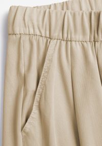 Born2be - Beżowe Szerokie Spodnie z Bawełną Wiskozą Gumką w Pasie i Sznurkiem Iridara. Okazja: na co dzień. Stan: podwyższony. Kolor: beżowy. Materiał: wiskoza, bawełna. Styl: casual, elegancki, klasyczny #5