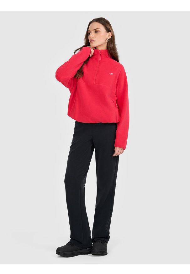 4f - 4F Spodnie dresowe z modalem damskie - czarne XS. Stan: podwyższony. Kolor: czarny. Materiał: dresówka. Wzór: gładki. Sport: turystyka piesza