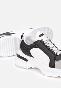 Born2be - Biało-Czarne Sneakersy Hyneh. Wysokość cholewki: przed kostkę. Nosek buta: okrągły. Kolor: czarny. Materiał: dresówka. Szerokość cholewki: normalna #2