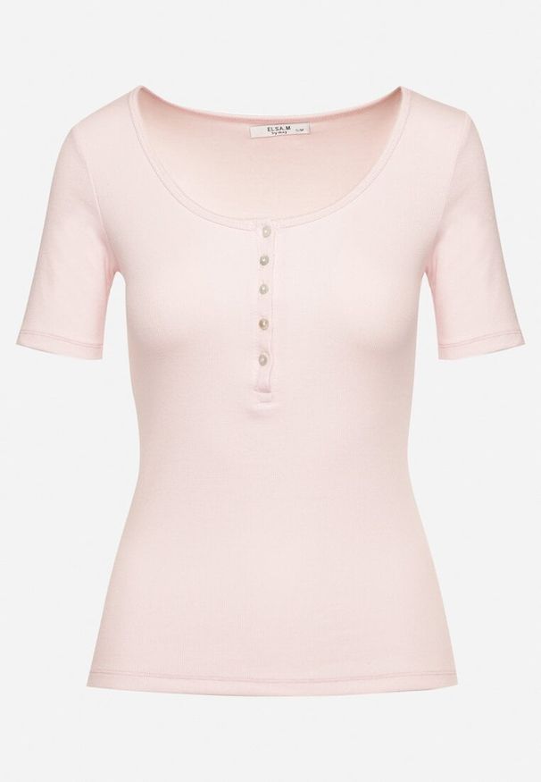 Born2be - Różowy Prążkowany T-shirt z Bawełny Ozdobiony Guzikami Tasavia. Okazja: na co dzień. Kolor: różowy. Materiał: prążkowany, bawełna. Wzór: aplikacja. Styl: klasyczny, casual