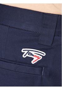 Tommy Jeans Chinosy Dad DM0DM16762 Granatowy Slim Fit. Kolor: niebieski. Materiał: bawełna