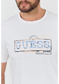 Guess - GUESS Biały t-shirt Box Logo. Kolor: biały