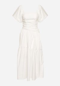 Born2be - Biała Rozkloszowana Marszczona Sukienka z Wiskozą i Bufiastymi Rękawami oraz Falbanką Larnovia. Okazja: na imprezę, na co dzień. Kolor: biały. Materiał: wiskoza. Typ sukienki: proste. Styl: casual, elegancki #2