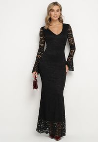 Born2be - Czarna Koronkowa Sukienka o Dopasowanym Kroju z Szerokim Dołem Annadira. Kolor: czarny. Materiał: koronka. Typ sukienki: proste #1