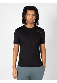 Champion T-Shirt "Tech Quick-Dry" | 218009 | Mężczyzna | Czarny. Okazja: na co dzień. Kolor: czarny. Materiał: elastan, poliester. Wzór: nadruk. Styl: casual, klasyczny