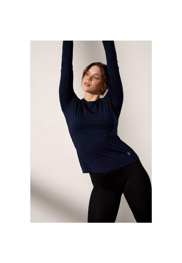 MOONHOLI - Longsleeve do jogi Moonholi Energy z długim rękawem. Kolor: niebieski. Długość rękawa: długi rękaw. Długość: długie. Sport: joga i pilates