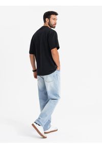 Ombre Clothing - Bawełniany męski t-shirt LOOSE FIT z okrągłym dekoltem – czarny V1 - Rozmiar: S. Okazja: na co dzień. Kolor: czarny. Materiał: bawełna. Styl: casual #7