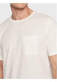 Casual Friday T-Shirt Thor 20504283 Biały Regular Fit. Okazja: na co dzień. Kolor: biały. Materiał: bawełna. Styl: casual