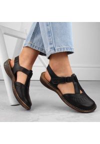 Skórzane komfortowe sandały damskie pełne czarne Helios 128.011. Kolor: czarny. Materiał: skóra #1