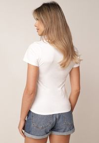 Born2be - Biały Gładki T-shirt Bawełniany o Prostym Kroju z Okrągłym Dekoltem Chaffello. Okazja: na co dzień. Kolor: biały. Materiał: bawełna. Długość: długie. Wzór: gładki. Styl: casual, klasyczny #8