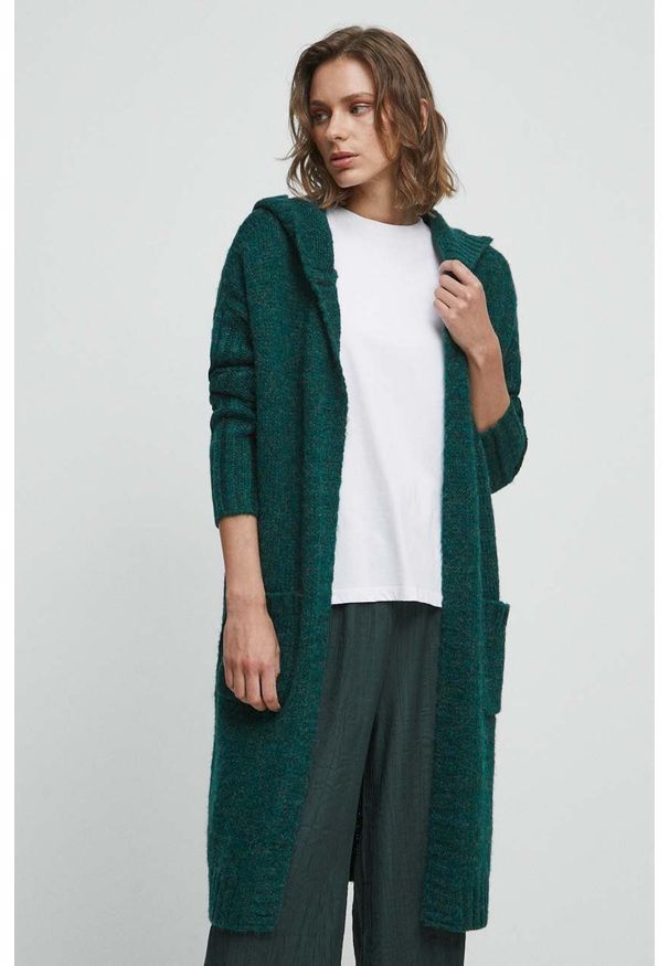 medicine - Medicine kardigan damski kolor zielony ciepły. Typ kołnierza: kaptur. Kolor: zielony. Materiał: dzianina. Długość rękawa: długi rękaw. Długość: długie. Wzór: melanż