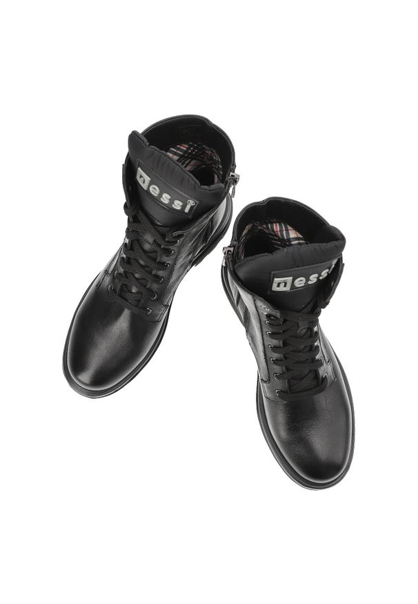 Czarne Botki Nessi Modne Obuwie Damskie. Okazja: na co dzień. Zapięcie: sznurówki. Kolor: czarny. Materiał: skóra. Styl: elegancki, casual