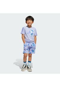 Zestaw Adidas Disney Lilo & Stitch T-Shirt. Okazja: na uczelnię. Kolor: fioletowy, różowy, wielokolorowy. Materiał: dresówka. Wzór: motyw z bajki. Styl: sportowy