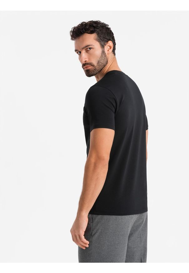 Ombre Clothing - T-shirt męski SLIM FIT z elastanem i printem – czarny V1 OM-TSBC-0222 - XXL. Okazja: na co dzień. Kolor: czarny. Materiał: elastan. Wzór: nadruk. Styl: casual