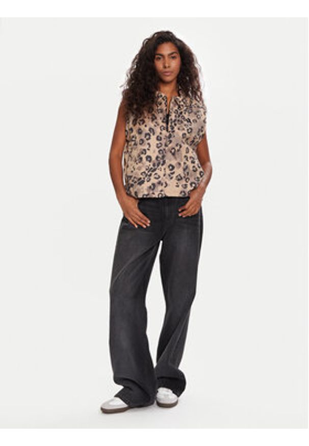 Adidas - adidas Kamizelka Animal Print 3-Stripes JV6957 Beżowy Loose Fit. Kolor: beżowy. Materiał: syntetyk. Wzór: nadruk
