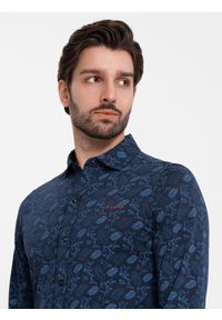 Ombre Clothing - Męska koszula bawełniana z motywem roślinnym – granatowa V1. Okazja: na co dzień. Kolor: niebieski. Materiał: bawełna. Wzór: gładki, kolorowy, nadruk, haft. Styl: klasyczny, casual, elegancki #8