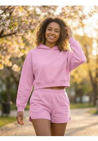 Sinsay - Szorty soft touch z domieszką wiskozy - różowy. Kolor: różowy. Materiał: wiskoza