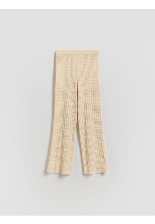 Reserved - Dzianinowe spodnie flare - złamana biel. Materiał: dzianina