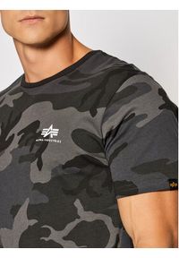 Alpha Industries T-Shirt Backprint T Camo 128507C Czarny Regular Fit. Kolor: czarny. Materiał: bawełna