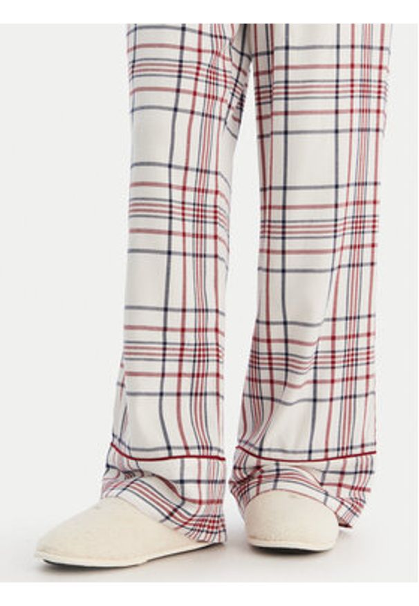 TOMMY HILFIGER - Tommy Hilfiger Piżama UW0UW06155 Écru Relaxed Fit. Kolor: kremowy. Materiał: wiskoza, syntetyk