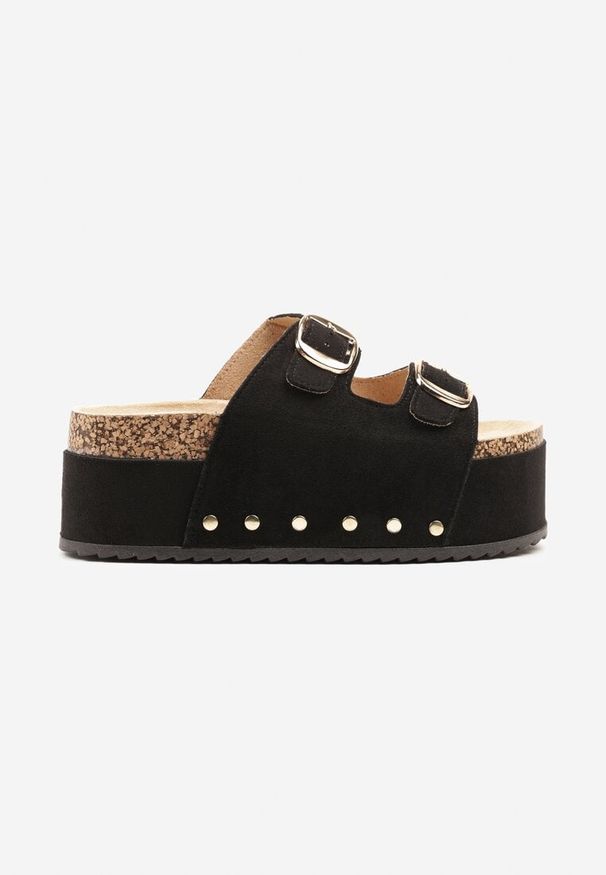 Born2be - Czarne Klapki na Grubej Podeszwie z Nitami Linsaria. Okazja: na co dzień. Kolor: czarny. Wzór: aplikacja. Sezon: lato. Styl: casual, elegancki