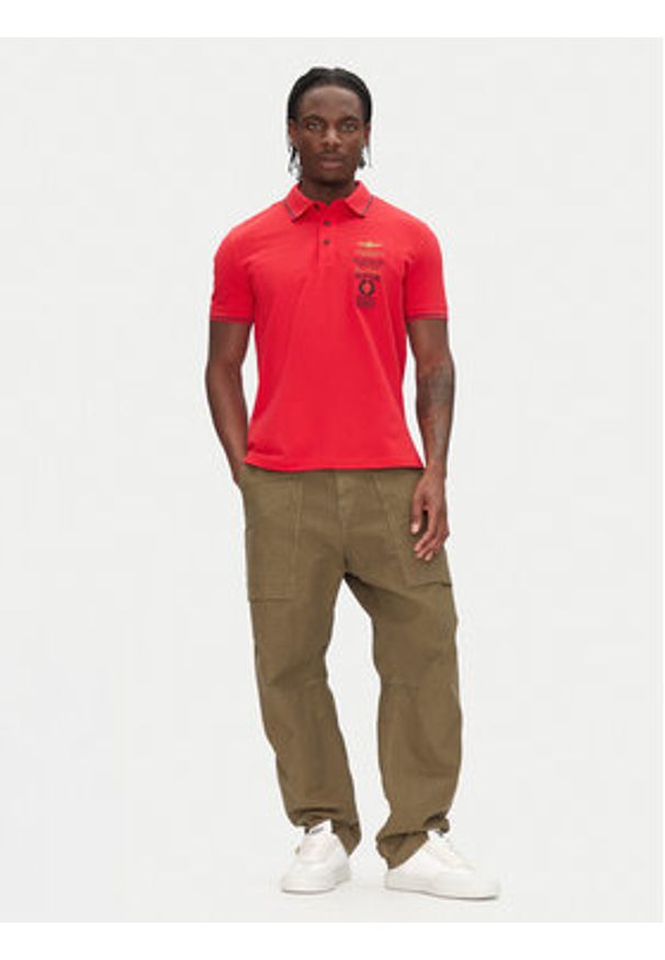 Aeronautica Militare Polo 251PO1853P191 Czerwony Regular Fit. Typ kołnierza: polo. Kolor: czerwony. Materiał: bawełna