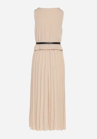 Born2be - Ciemnobeżowa Sukienka Bez Rękawów z Plisami i Paskiem z Klamrą Iffale. Okazja: na spacer, na co dzień. Kolor: beżowy. Długość rękawa: bez rękawów. Styl: casual, klasyczny #7