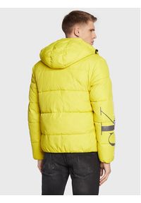 Calvin Klein Jeans Kurtka puchowa J30J319057 Żółty Regular Fit. Kolor: żółty. Materiał: puch, syntetyk