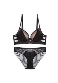 Intica - Komplet bielizny z podtrzymującym biustonoszem i figami Botakoz. Kolor: czarny. Materiał: materiał #1
