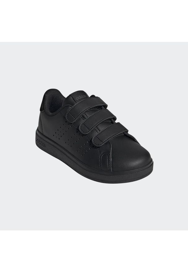 Adidas - Buty dla dzieci ADIDAS Advantage. Zapięcie: rzepy. Materiał: materiał, kauczuk, syntetyk, skóra. Model: Adidas Advantage. Sport: turystyka piesza
