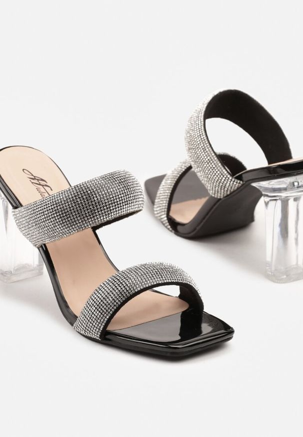 Renee - Czarne Klapki na Przezroczystym Słupku Ozdobione Cyrkoniami Zeledis. Kolor: czarny. Wzór: aplikacja. Obcas: na słupku. Styl: elegancki. Wysokość obcasa: średni