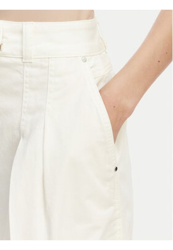 BOSS Spodnie materiałowe C Tanjura5 50558693 Kremowy Regular Fit. Kolor: kremowy. Materiał: bawełna