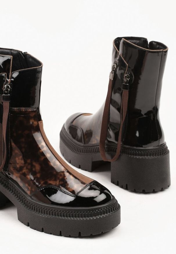 Born2be - Brązowe Lakierowane Botki Vices z Ozdobną Tasiemką Rivavie. Okazja: na co dzień. Kolor: brązowy. Materiał: lakier. Styl: elegancki, casual