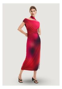 Desigual Sukienka koktajlowa Maine 26SWVK19 Czerwony Slim Fit. Kolor: czerwony. Materiał: syntetyk. Styl: wizytowy #1