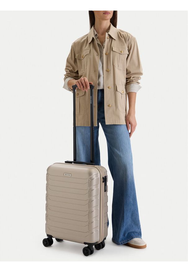 Gino Rossi - GINO ROSSI Walizka kabinowa GIN-S-002-05-GOLD Złoty. Kolor: złoty. Materiał: materiał