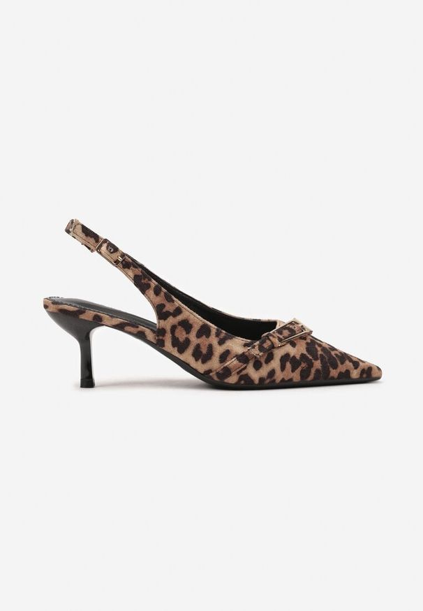 Renee - Panterkowe Sandały na Szpilce Typu Slingback Ozdobione Paskiem z Klamrą Karilen. Okazja: na co dzień. Nosek buta: szpiczasty. Zapięcie: klamry. Materiał: jeans. Wzór: aplikacja. Obcas: na szpilce. Styl: klasyczny, elegancki, casual