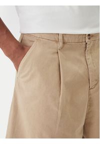 Guess Jeans Szorty materiałowe M6GD40 WGCV1 Beżowy Regular Fit. Kolor: beżowy. Materiał: bawełna #3