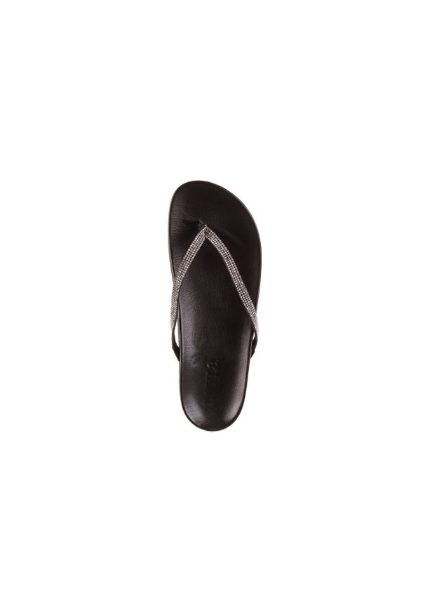 Klapki Bayla-163 17-189 Black, Czarny, Skóra naturalna. Okazja: na co dzień. Kolor: czarny. Materiał: skóra. Wzór: aplikacja. Styl: casual